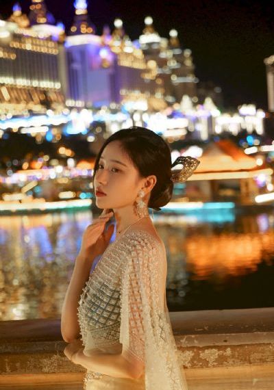 妈妈的朋友电影在线观看_BD英语在线手机播放