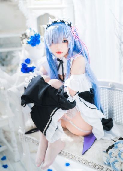 小姐诱心_蓝光手机免费观看完整