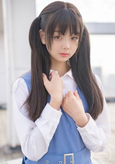 女裸全身奶胸罩_免费观看高清版